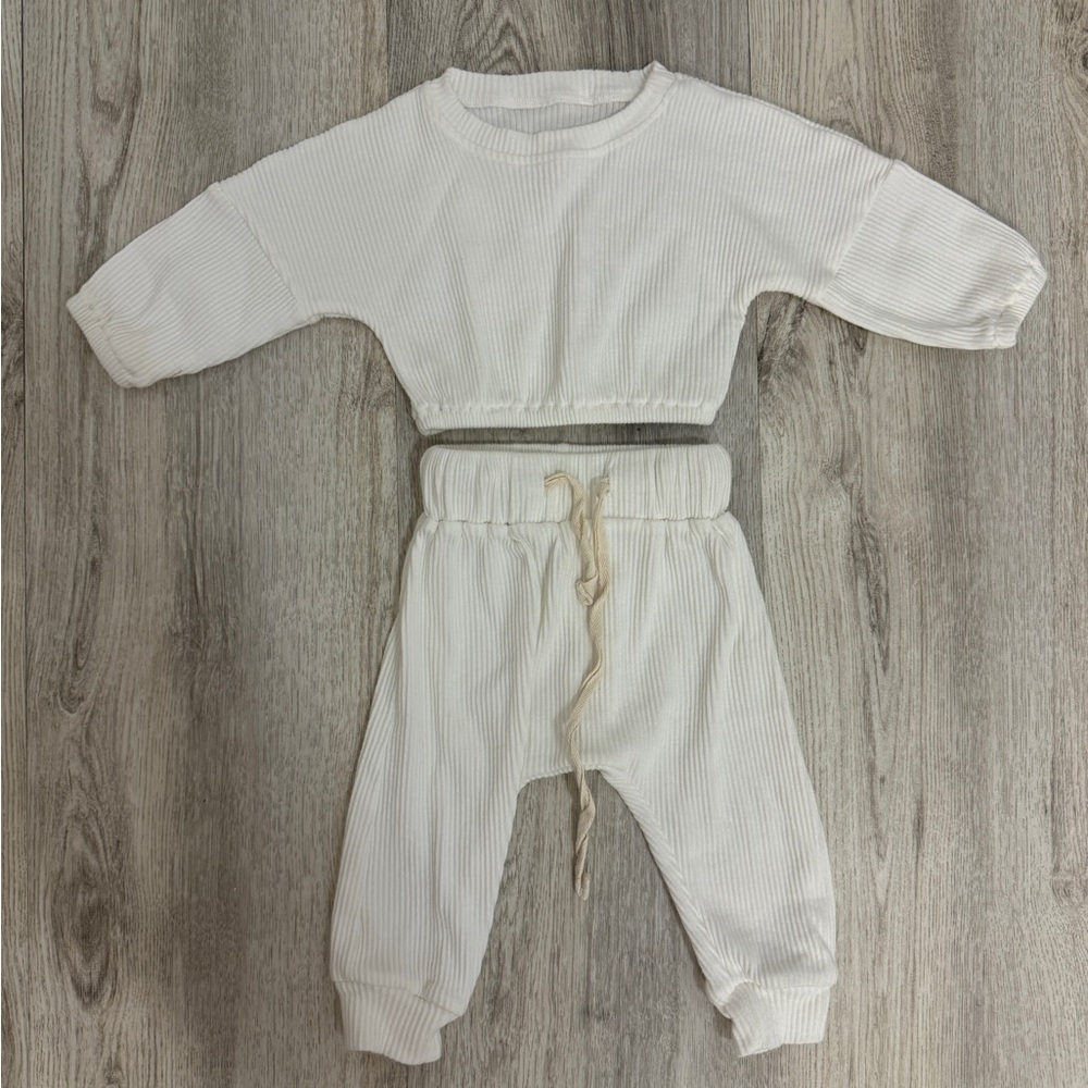 White ribbed 0-3 month outfit